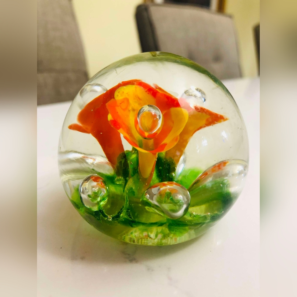 VTG Joe St. Clair Orange Flowers W/ Controlled Bubbles Art Glass